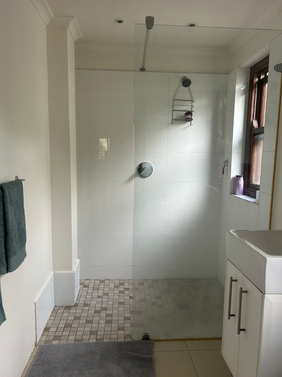 To Let 1 Bedroom Property for Rent in Rondebosch Western Cape